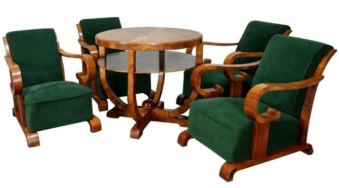 krzesło jako symbol władzy w sztuce