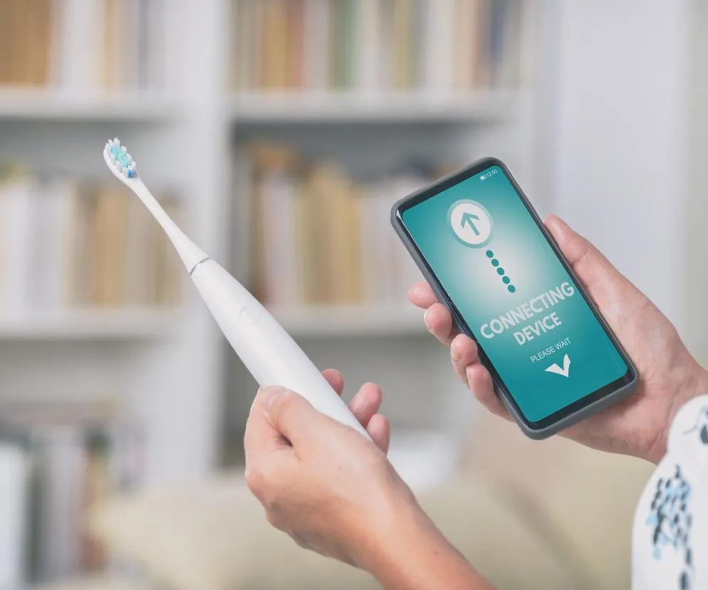 schemat działania szczoteczki sonicznej kawitacja