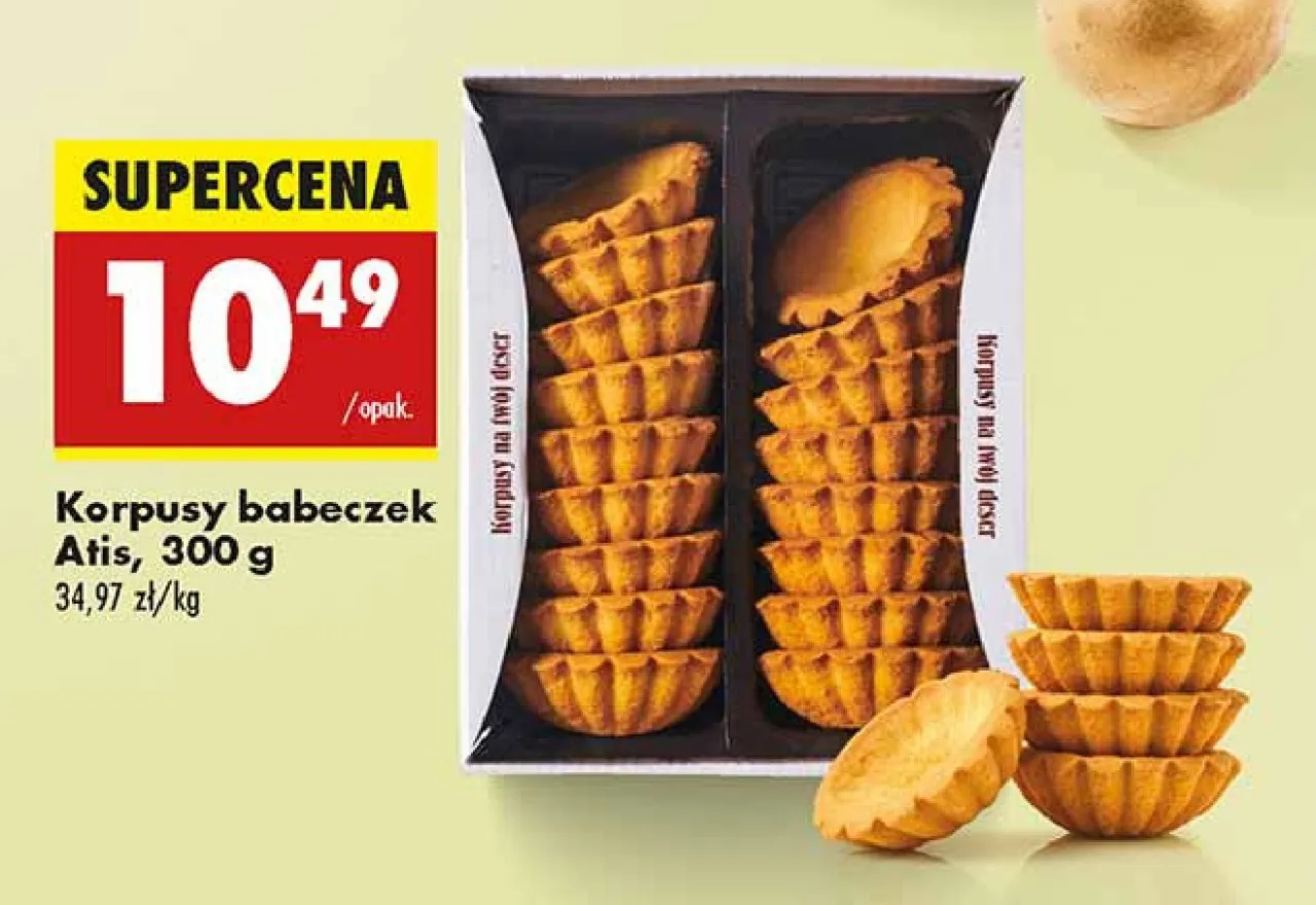gotowe korpusy do babeczek w sklepie supermarket