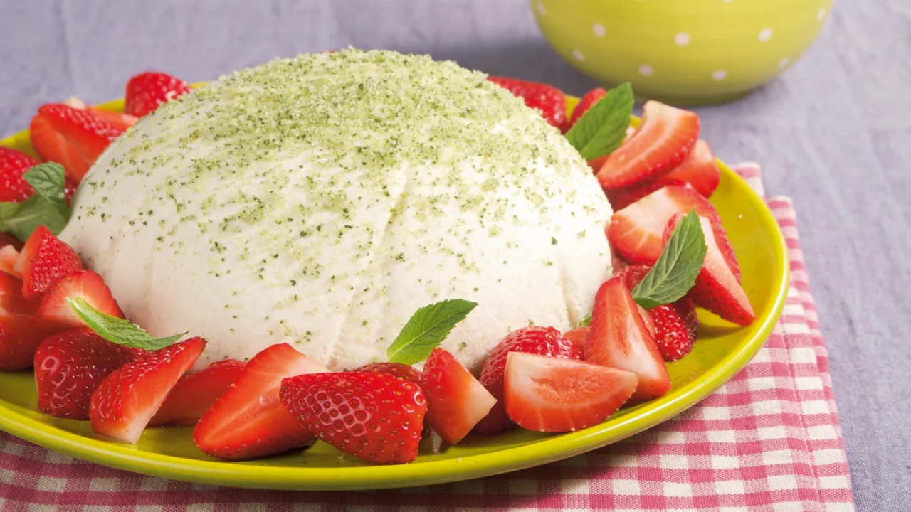Schnelles Erdbeer-Joghurt-Dessert mit Minze