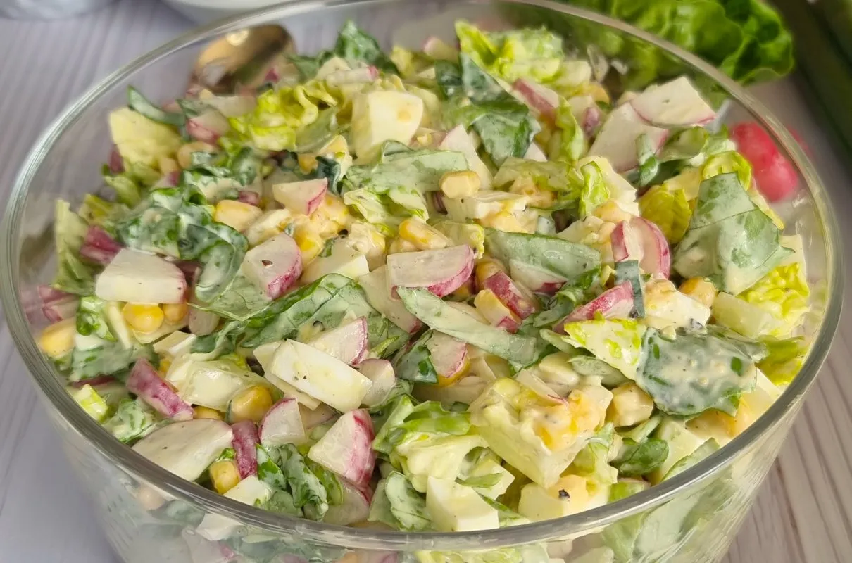 sałatka z rzodkiewką i jajkiem majonezowa