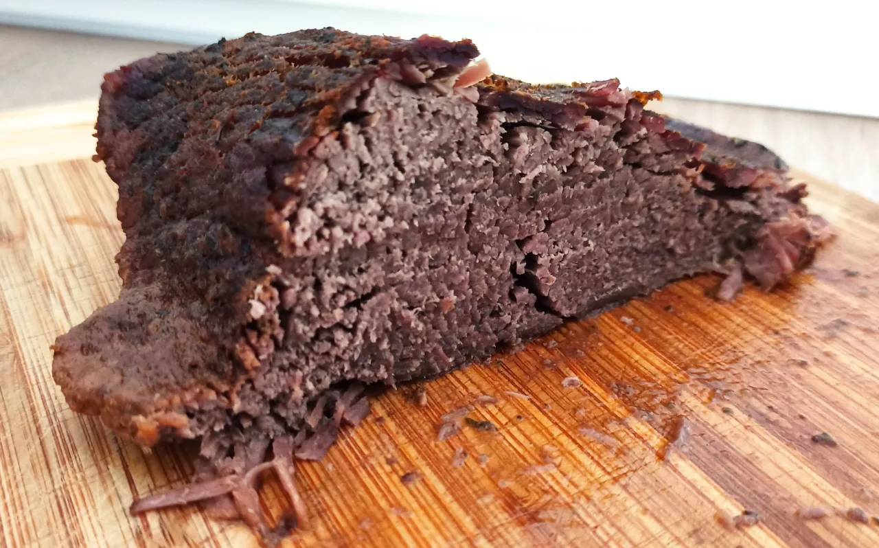 pieczeń wołowa z udźca, krojenie pieczeni wołowej