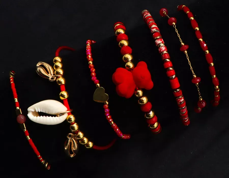 czerwona nić buddyzm hinduizm