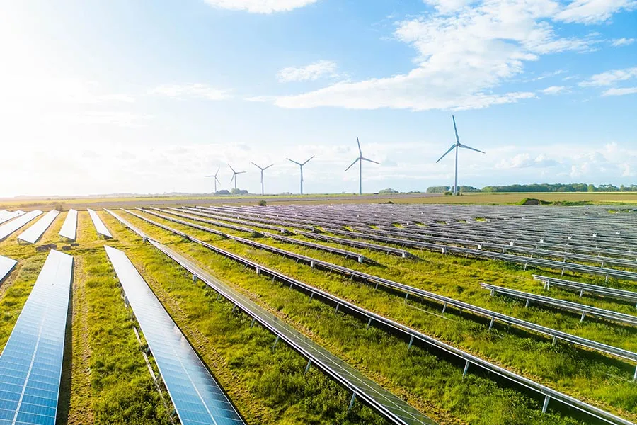 odnawialne źródła energii fotowoltaika wiatraki