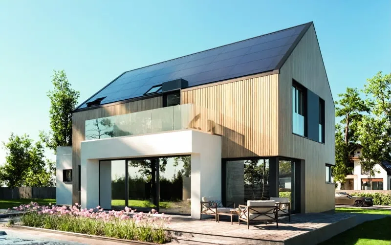 dom z nowo wykonaną elewacją