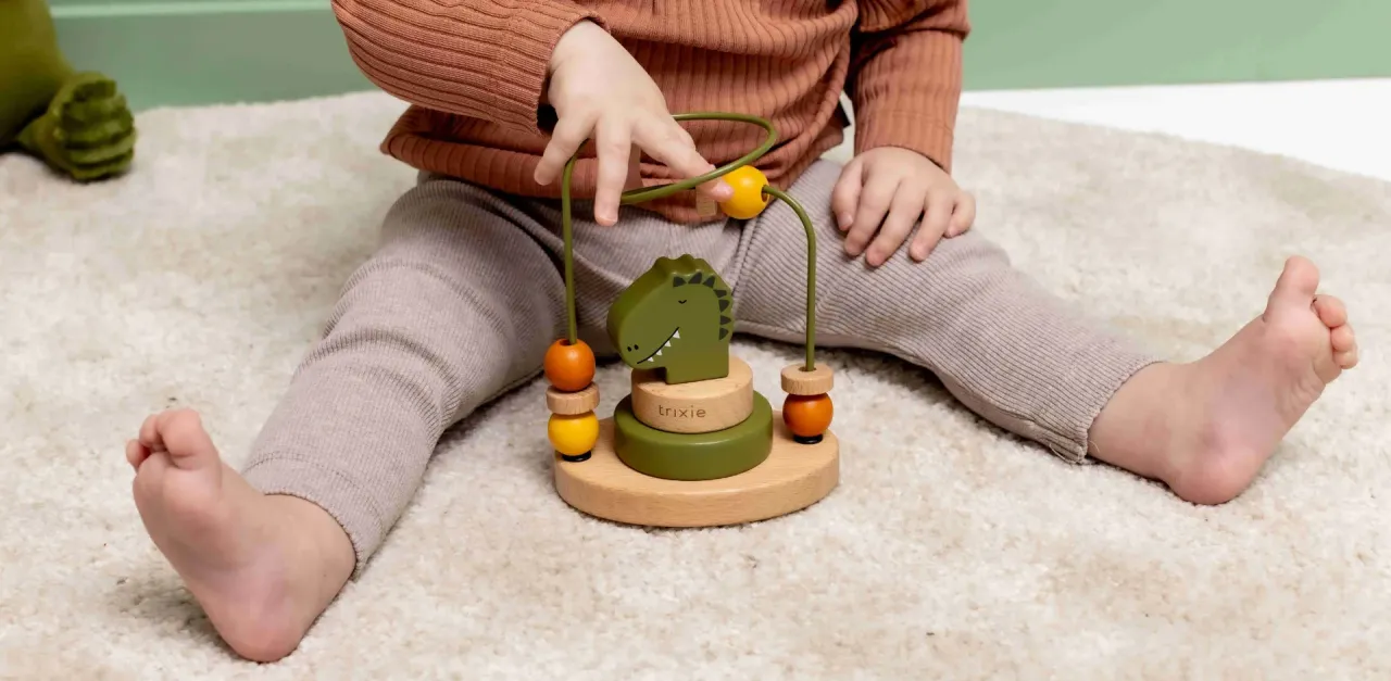 bezpieczne materiały do zabawek sensorycznych, nietoksyczne farby dla dzieci