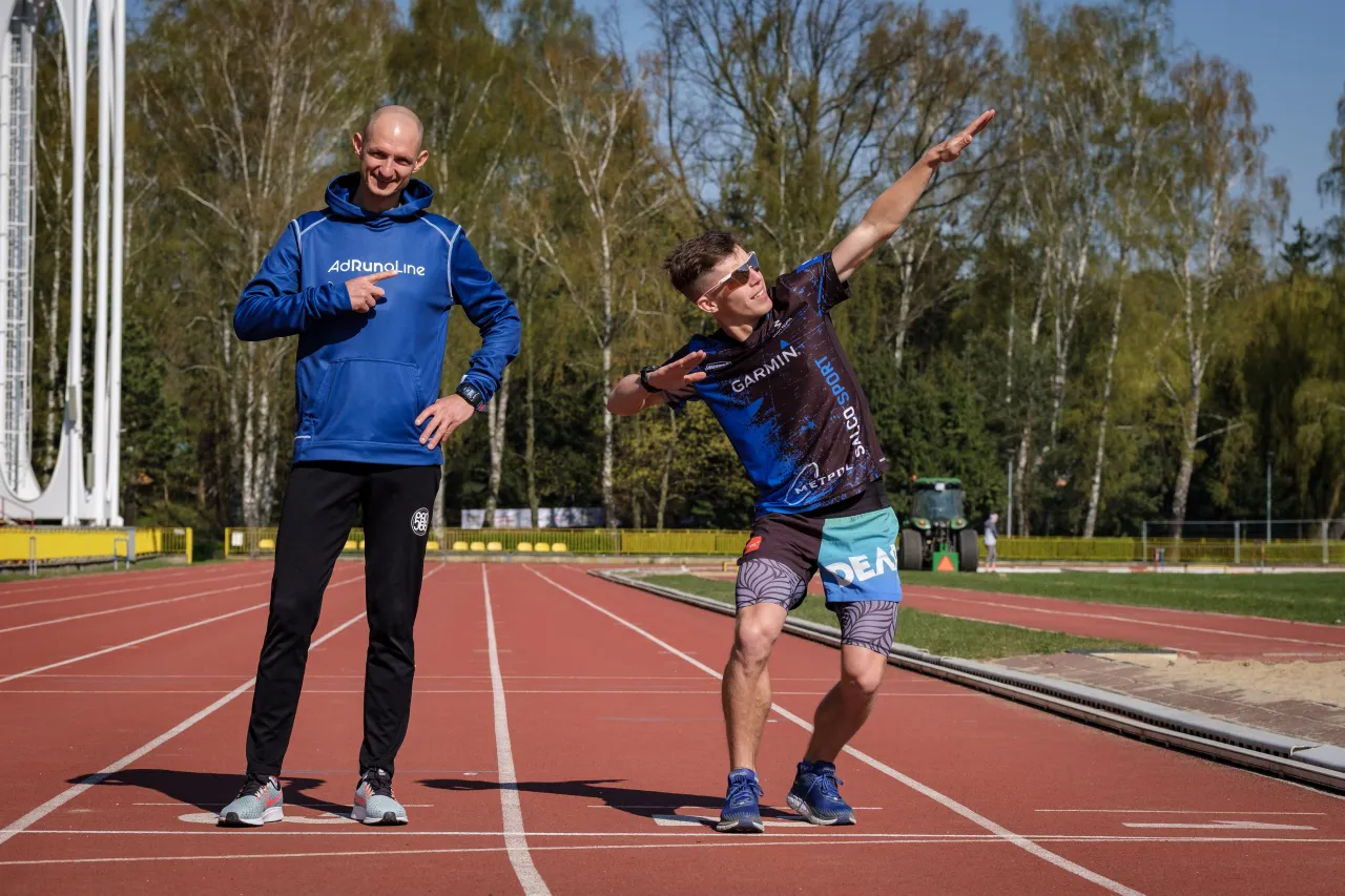 biegacz prawidłowa postawa mocny core