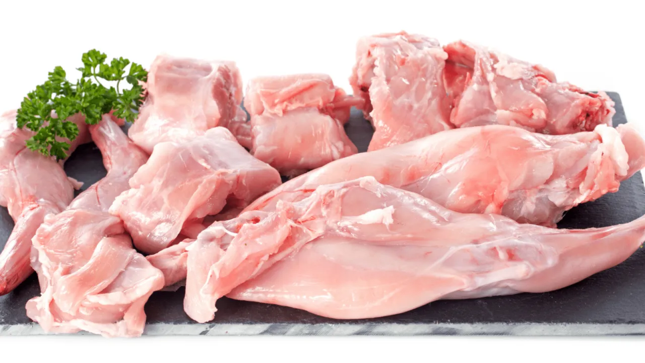 r&oacute;żne rodzaje mięsa dla psa