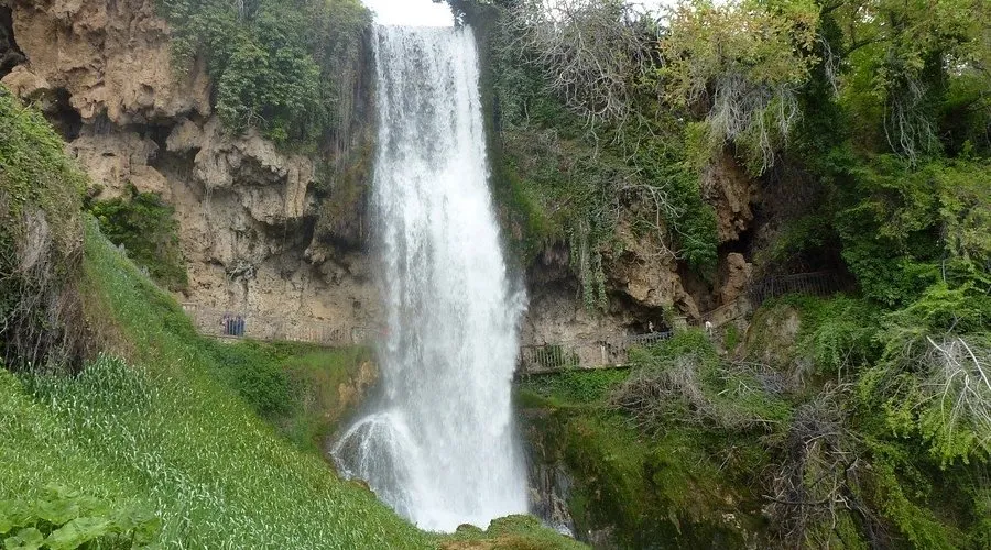 Wodospady Loutraki do morza