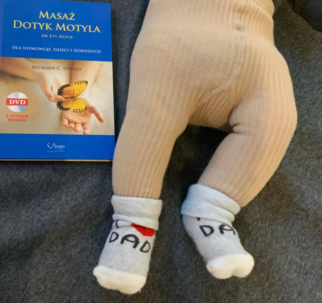 masaż dotyk motyla dla niemowląt