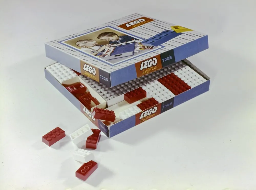 Zdjęcie W którym roku powstały klocki LEGO? Historia, która zaskakuje