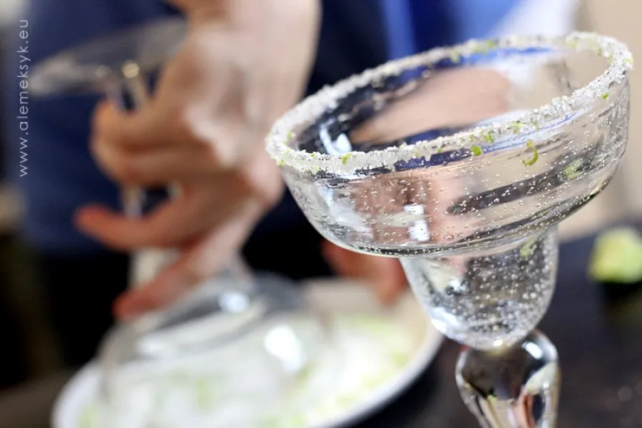 Zdjęcie Najlepsze drinki z cukrem na szklance, które zachwycą Twoich gości