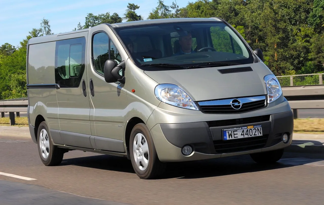 Zdjęcie Opel Vivaro jaki silnik wybrać, aby uniknąć wysokich kosztów eksploatacji?