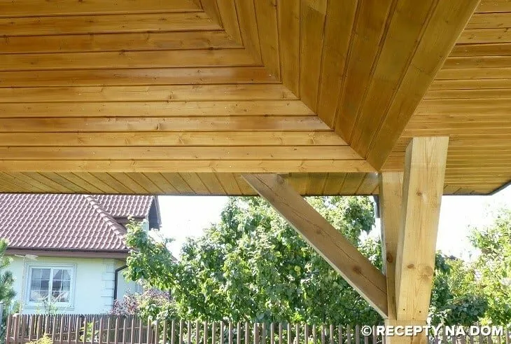 Zdjęcie Jaki spadek dachu na altanie, aby uniknąć problemów z wodą?