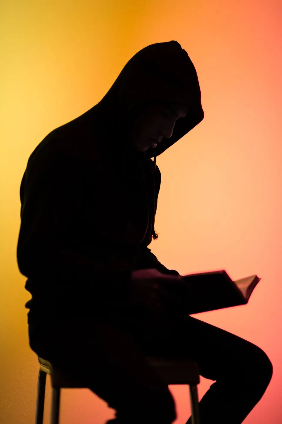 Zdjęcie Modlitwa za tych, którzy mnie skrzywdzili - jak znaleźć przebaczenie i uzdrowienie