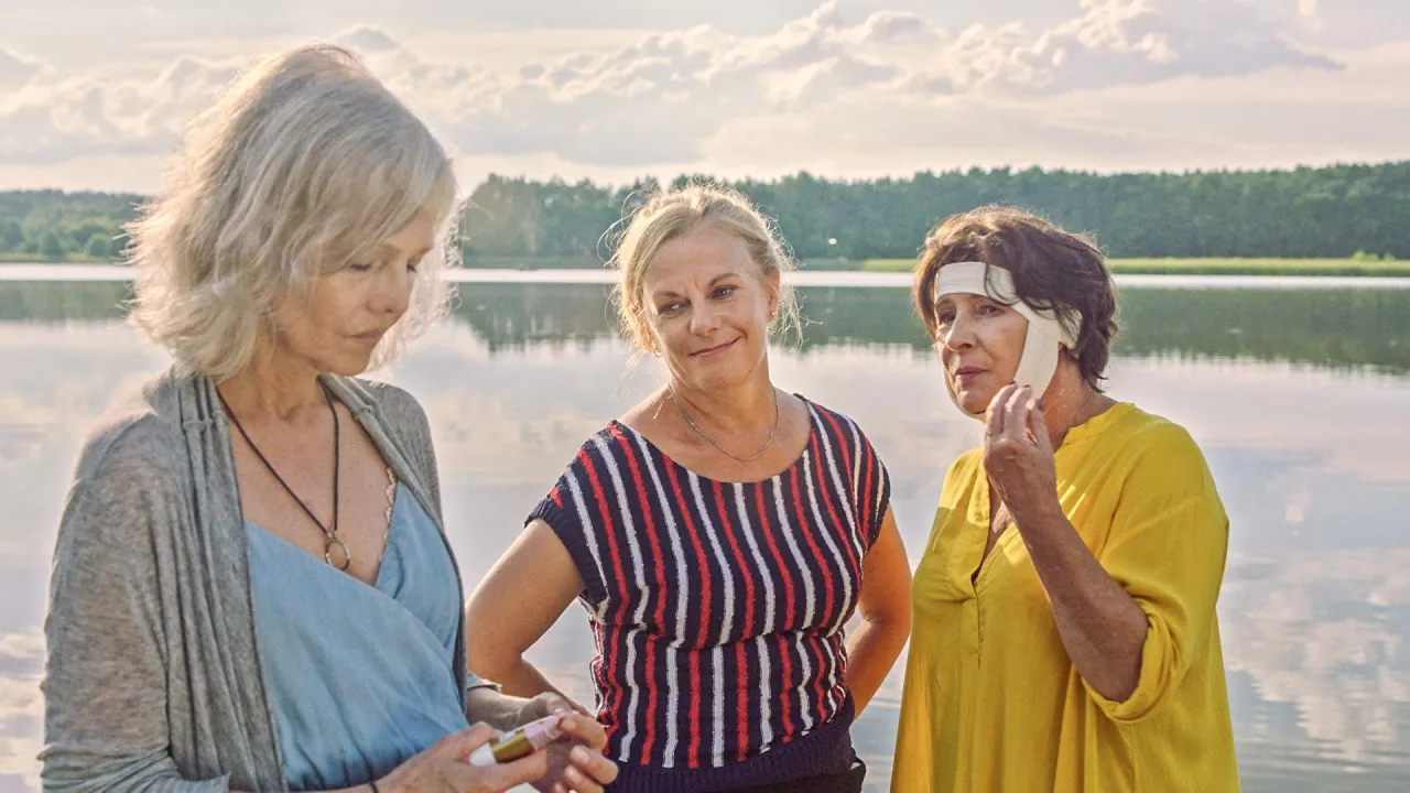 Zdjęcie Jezioro słone film recenzja: czy warto go obejrzeć? Analiza i opinie