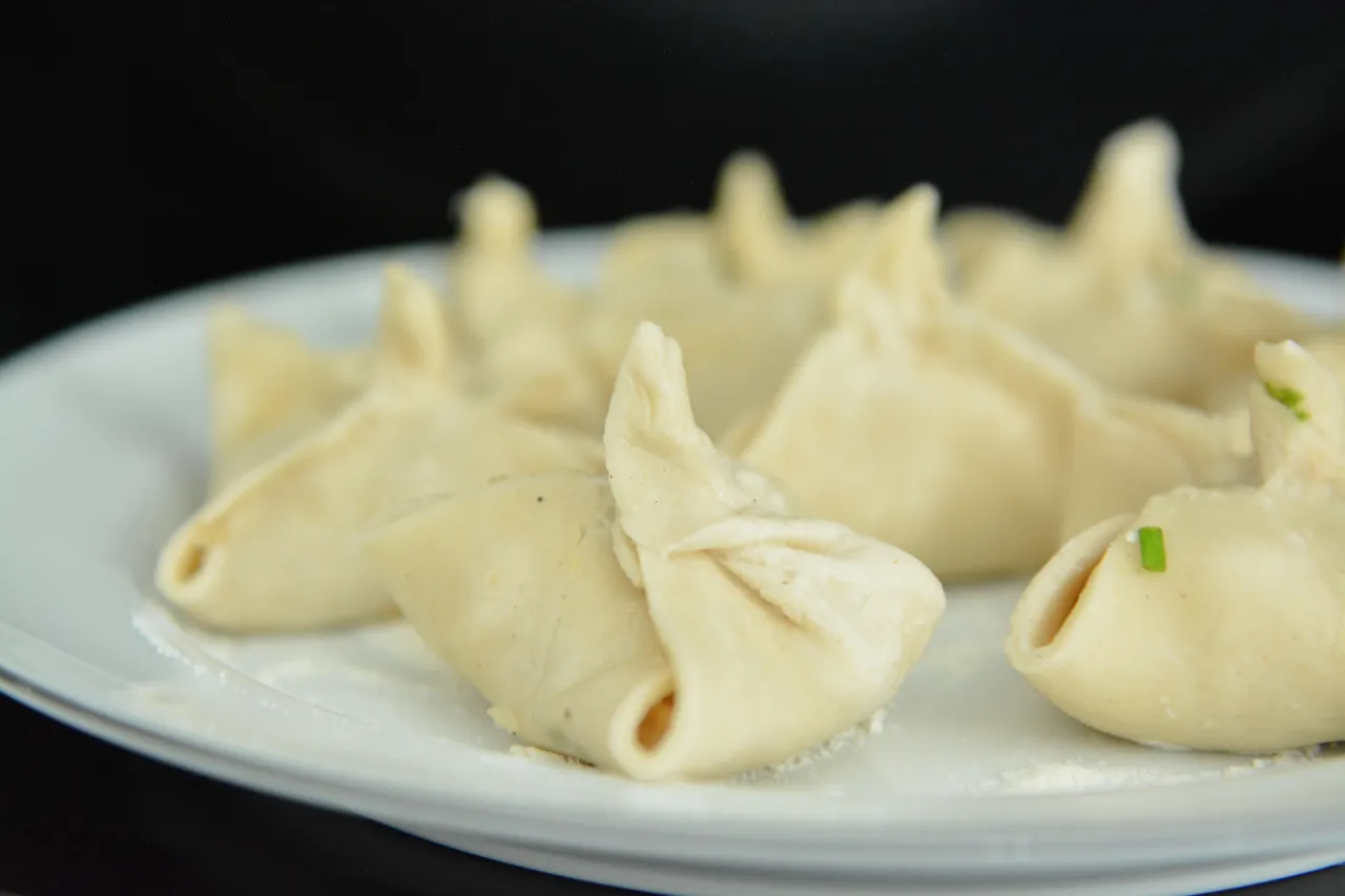 Zdjęcie Prosty przepis na ciasto wonton, które zachwyci Twoich gości!