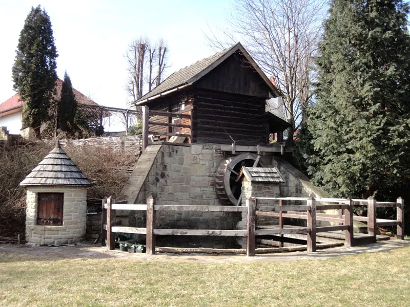 Zdjęcie Laskowa skansen: odkryj fascynującą kulturę Beskidów i jej tradycje