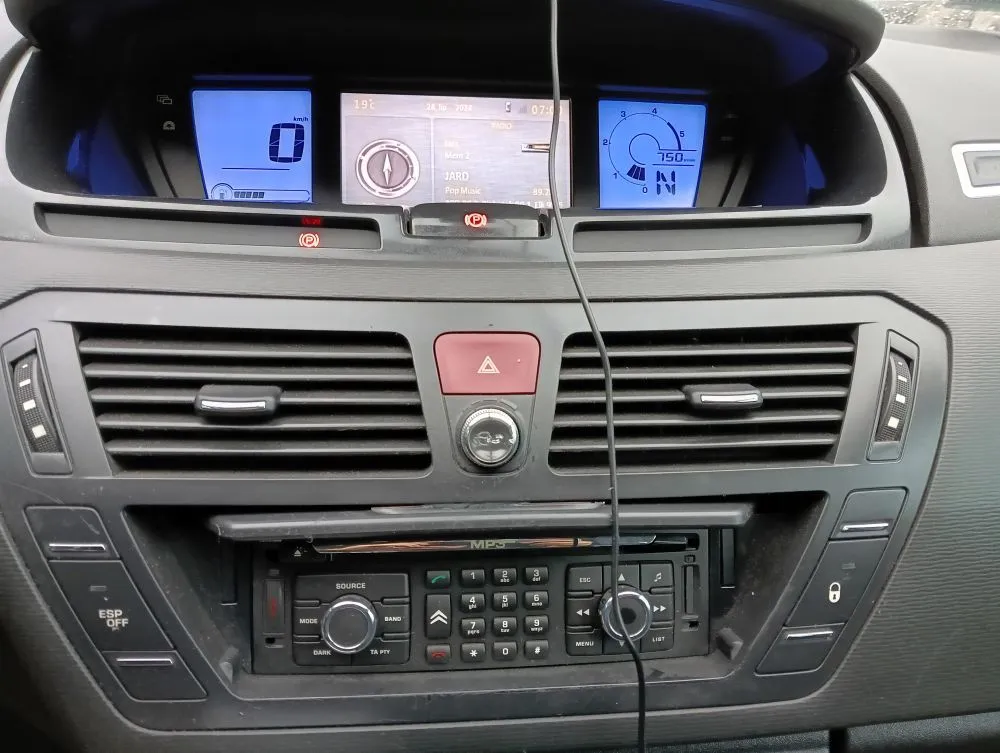 Zdjęcie Jak włączyć bluetooth w citroenie c4 i uniknąć problemów z połączeniem