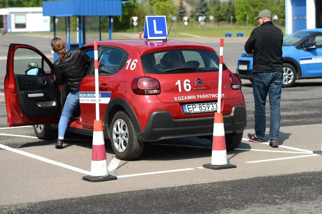 Zdjęcie Czy można wybrać egzaminatora na prawo jazdy? Oto prawda o wyborze