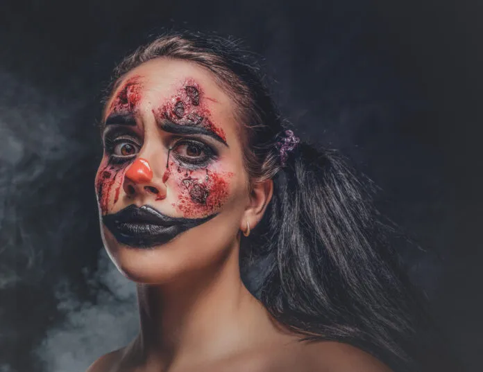 Zdjęcie Jak zrobić makijaż na Halloween: proste triki na wyjątkowy wygląd