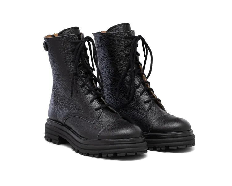 Zdjęcie Workery damskie – co to za buty? Cechy, style i zastosowanie.