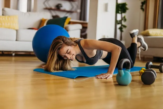 Zdjęcie Eva Andressa: Kim jest i jakie ma osiągnięcia w fitness?