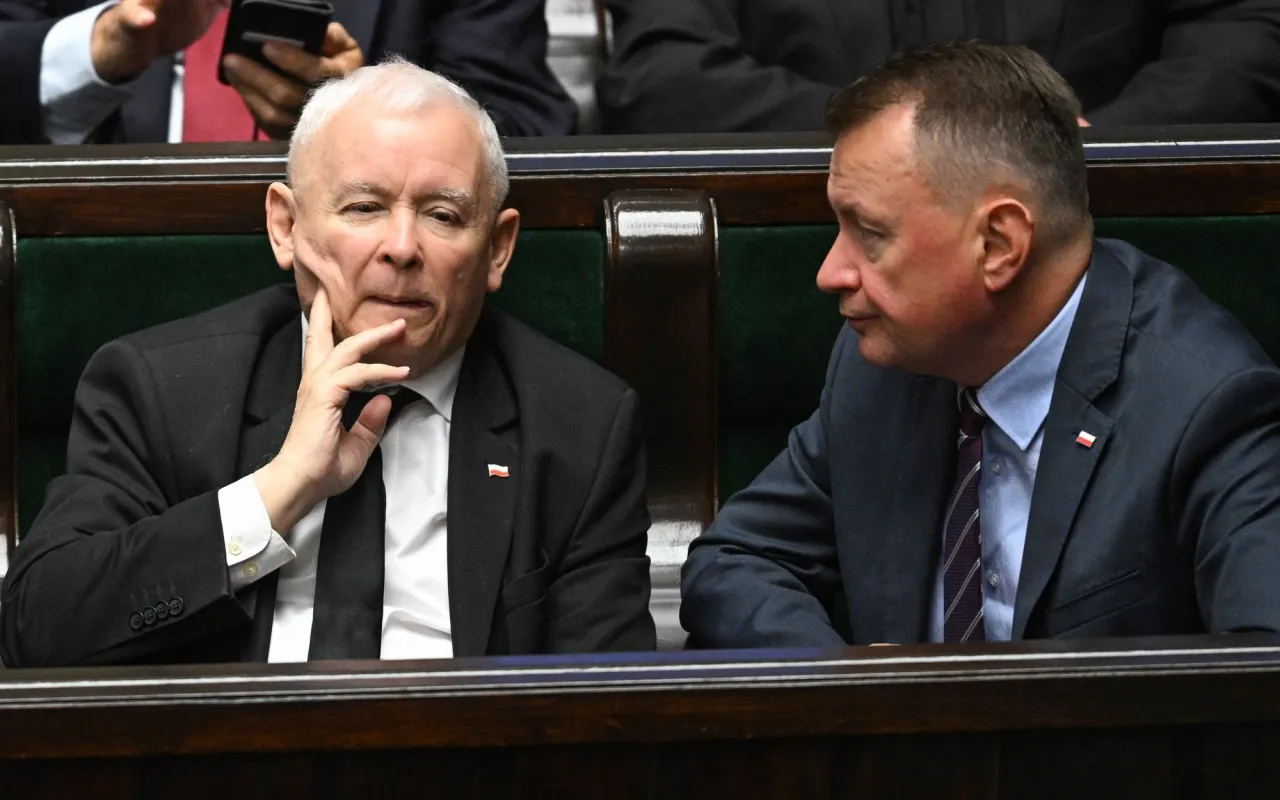 Zdjęcie Kim jest Kaczyński? Poznaj jego kontrowersyjną historię i wpływ na Polskę