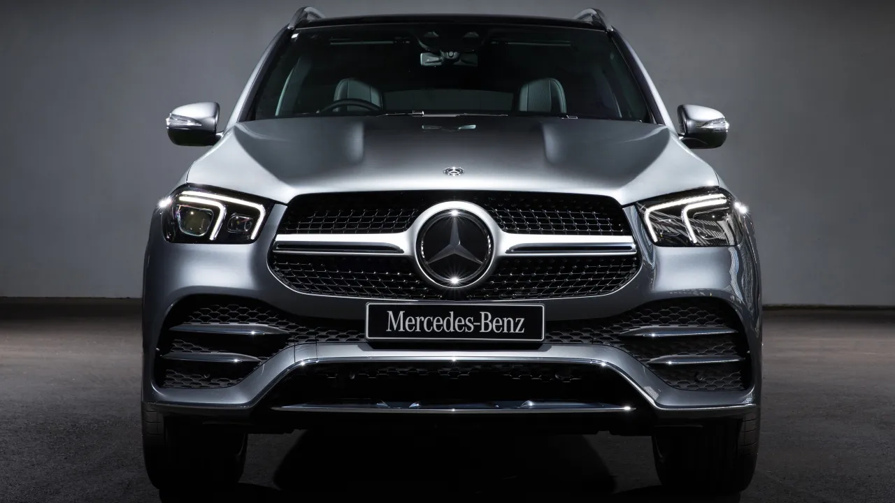 Zdjęcie Mercedes GLE 300d - szczegółowe specyfikacje i porównania SUV-ów