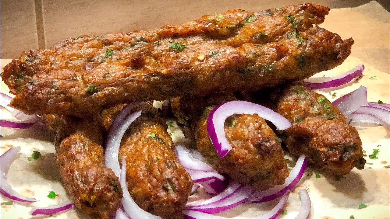 Zdjęcie Jak zrobić kebab z kurczaka, który zaskoczy Twoich gości smakiem