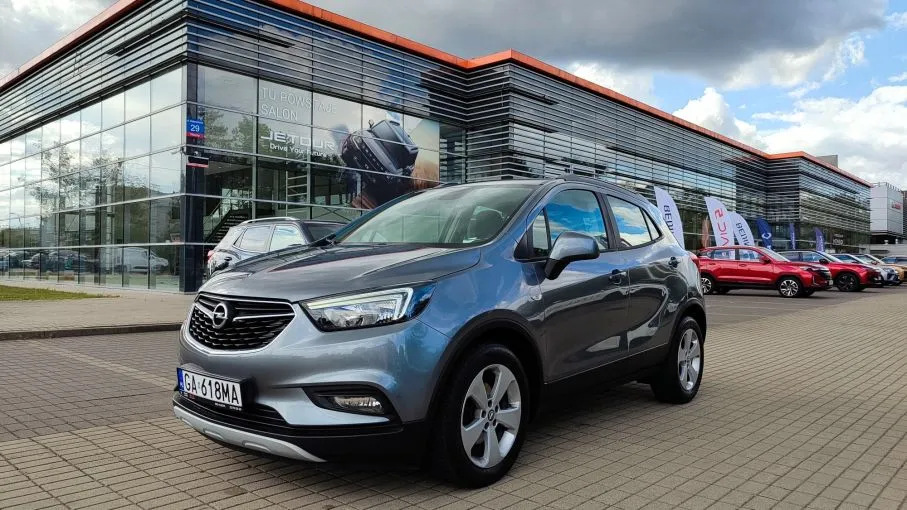 Zdjęcie Opel Mokka pojemność baku - ile litrów i co to oznacza dla Ciebie?