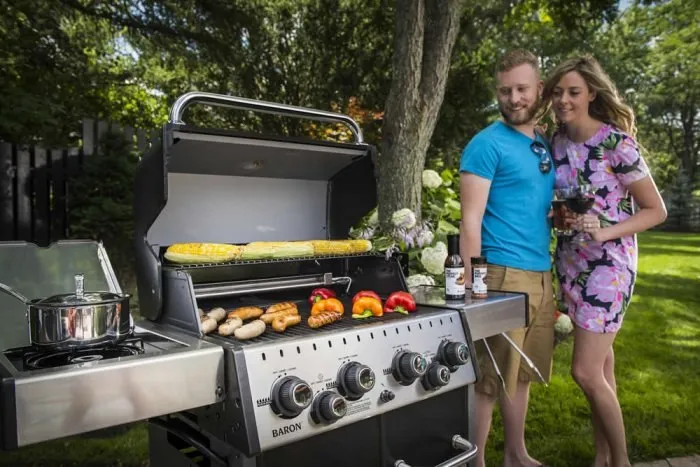 Zdjęcie Grill na kuchenkę gazową – jak wybrać najlepszy model do grillowania?