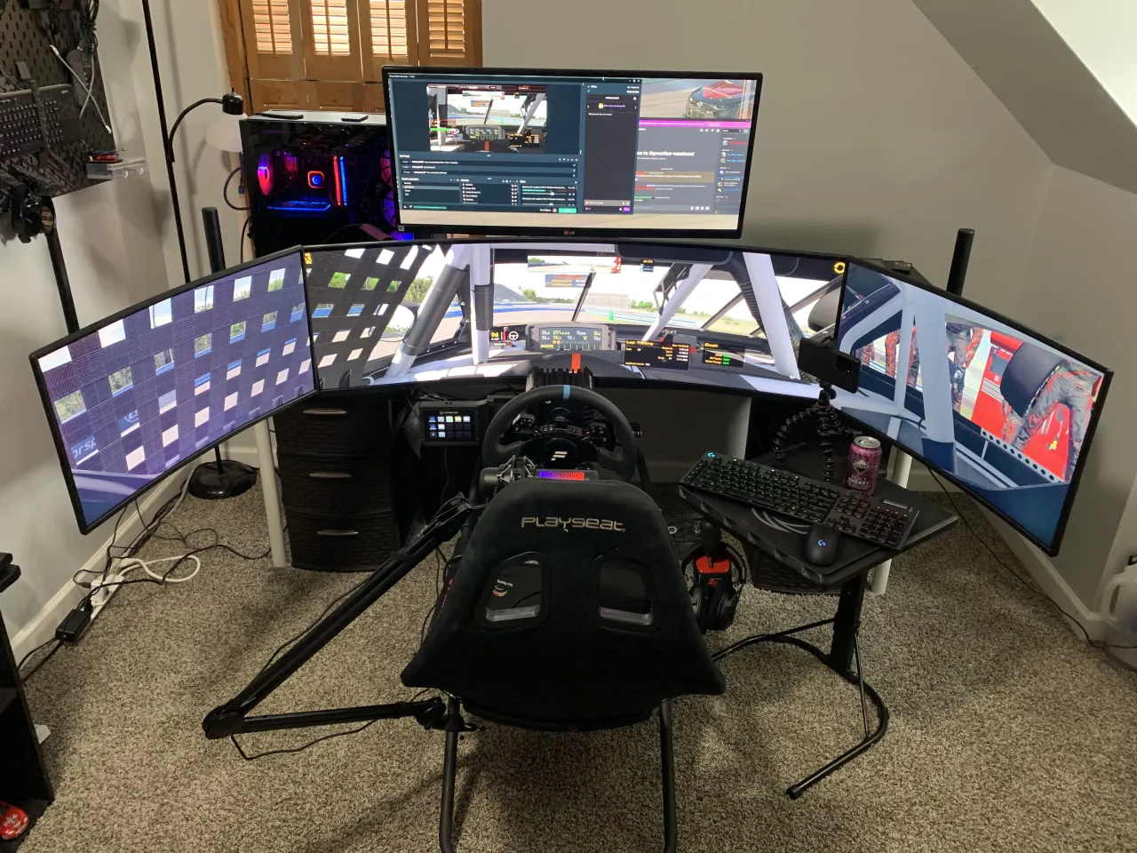 Zdjęcie Najlepsze monitory do simracingu - wybierz idealny dla siebie