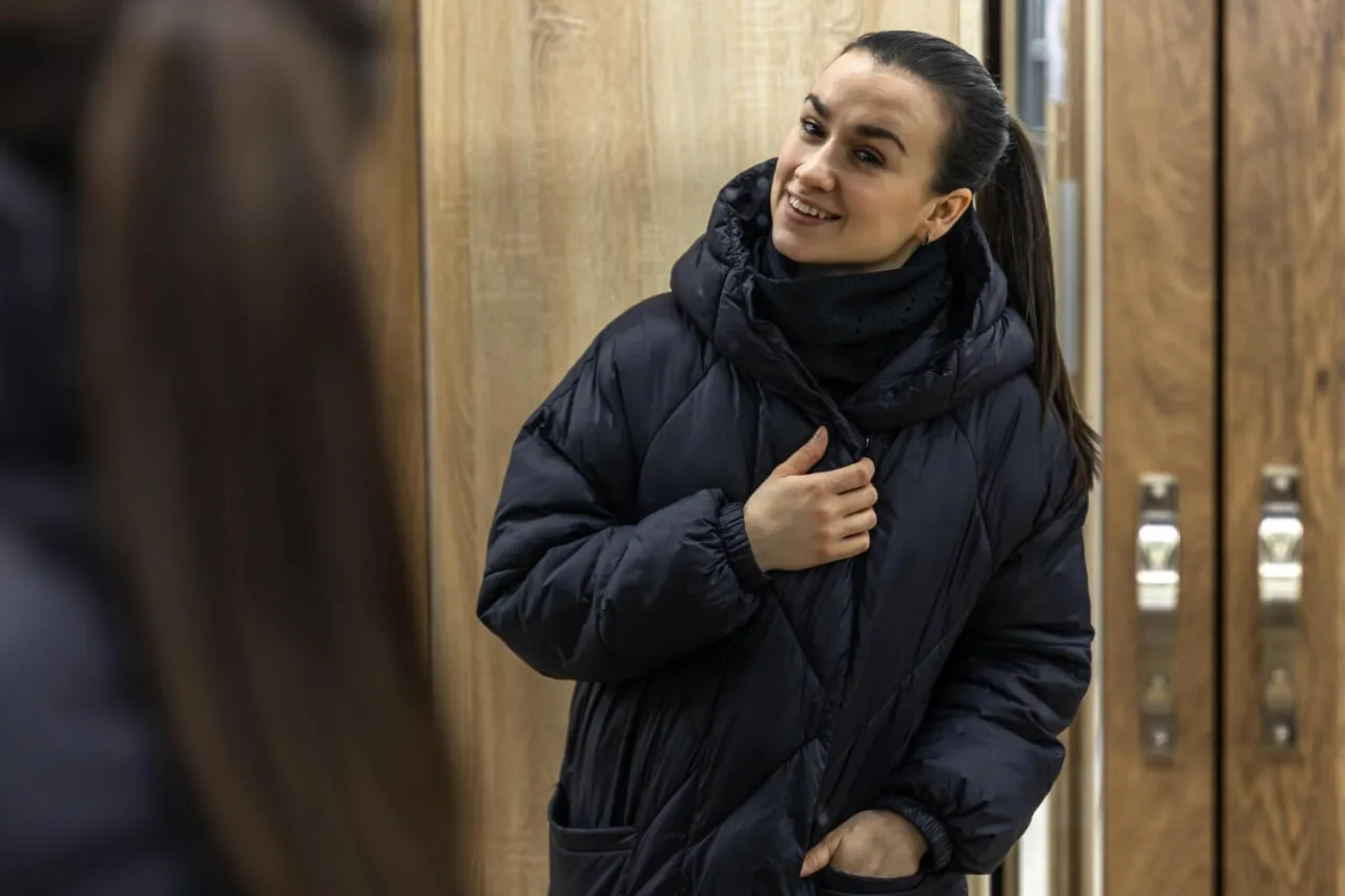 Zdjęcie Jakie kurtki modne w tym sezonie? Oto trendy, które musisz znać