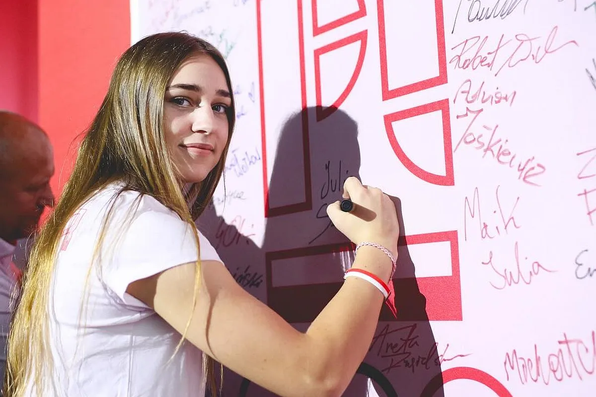Zdjęcie Julia Szeremeta - młoda bokserka z sukcesami, która zdobywa świat sportu