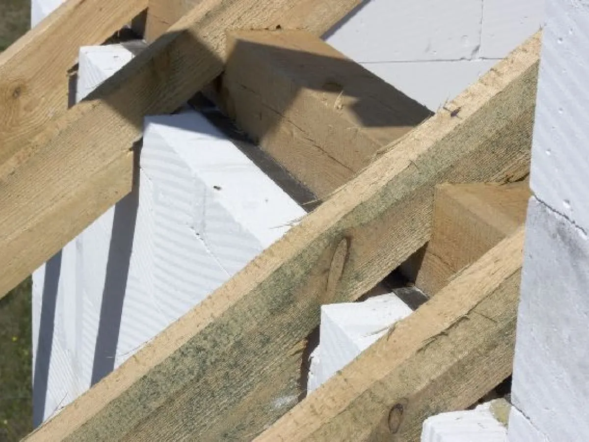 izolacja murłaty od wieńca