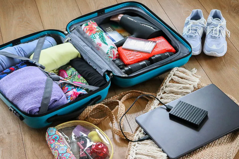pakowanie ubrań na wyjazd nad morze