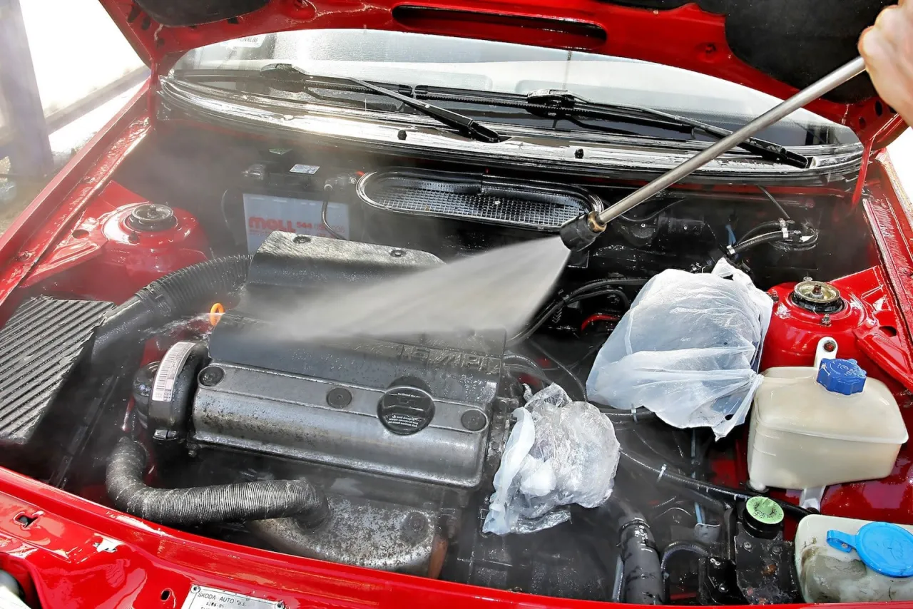 zabezpieczony silnik przed myciem