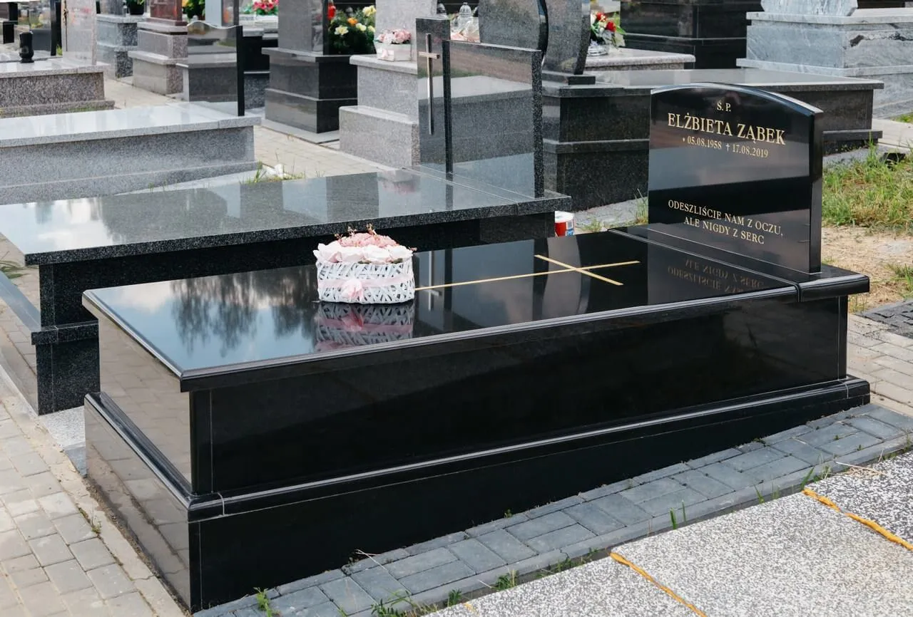 nagrobek granitowy cennik