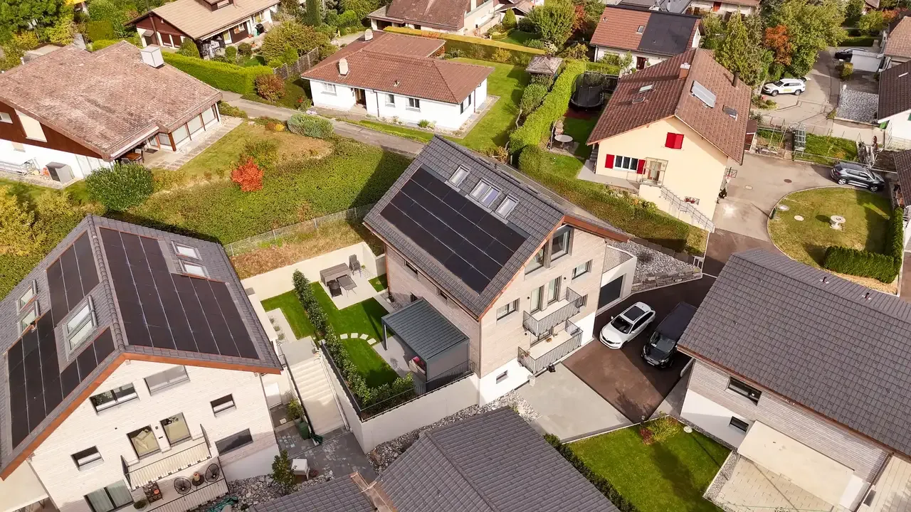 Nowoczesny dom w budowie etapy