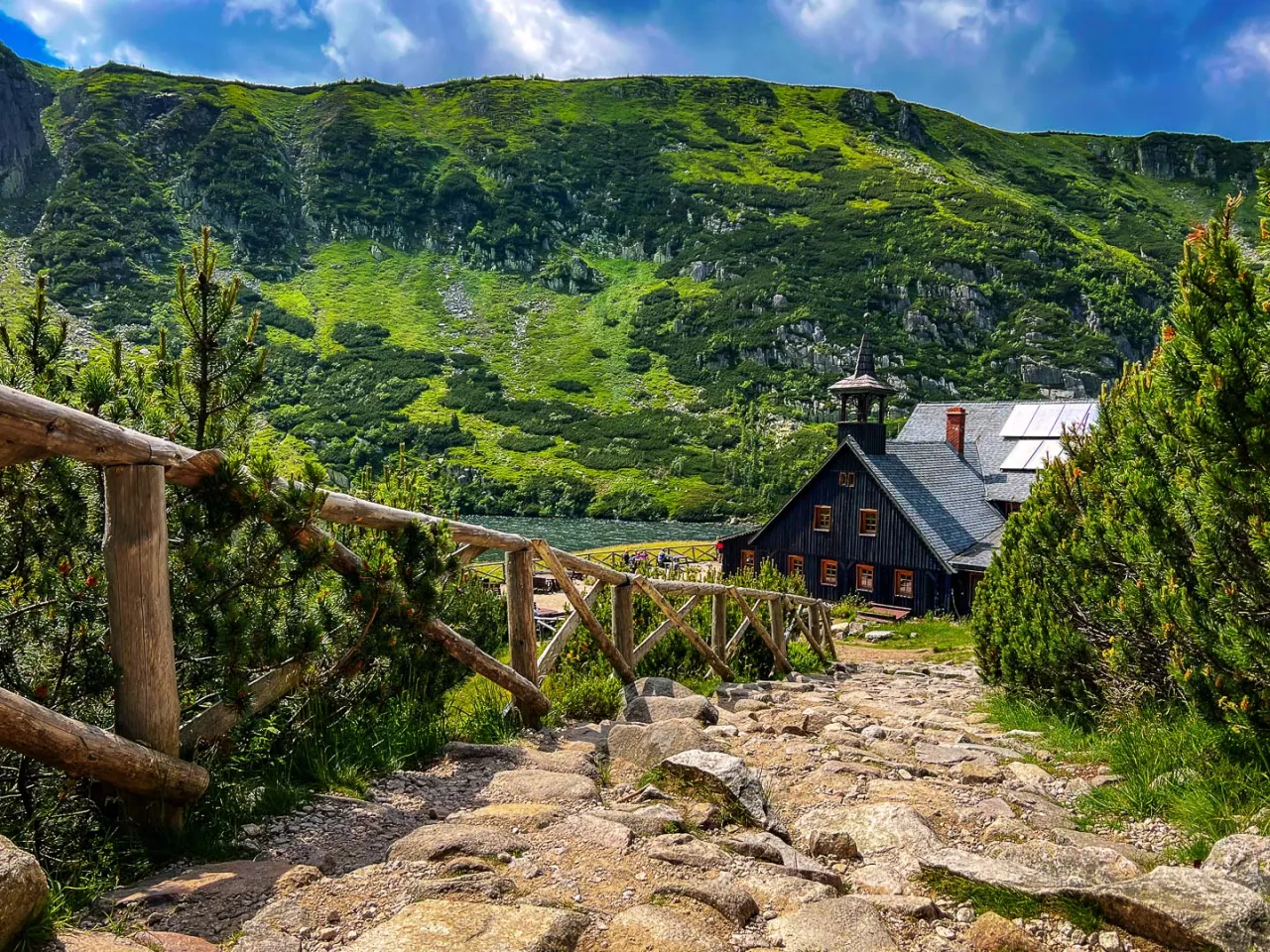 Schronisko Samotnia Karkonosze