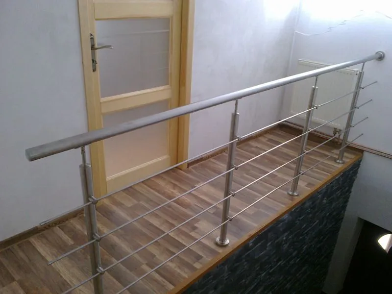 Zdjęcie Ile kosztuje balustrada na schody? Ceny, materiały i porady