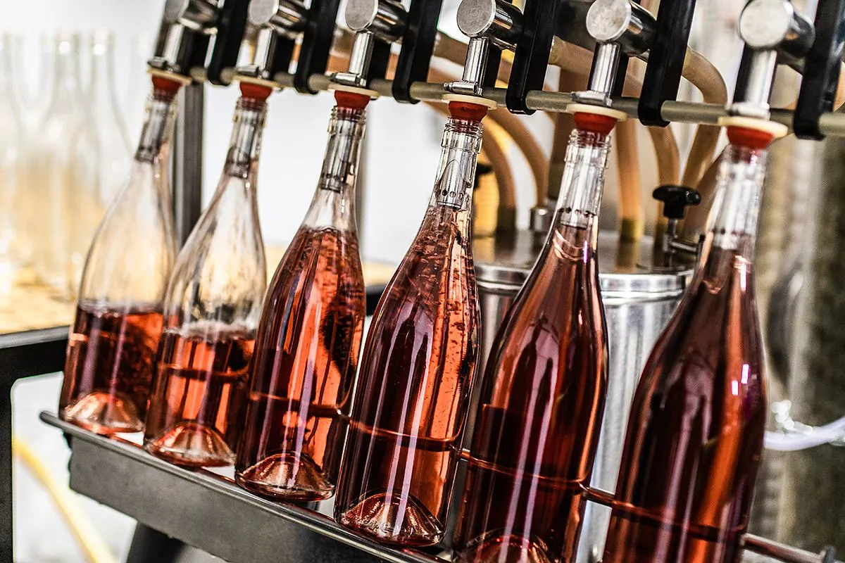 Butelkowanie domowego wina