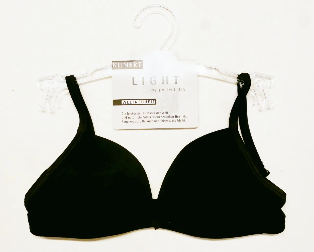 różne kroje biustonoszy 75B