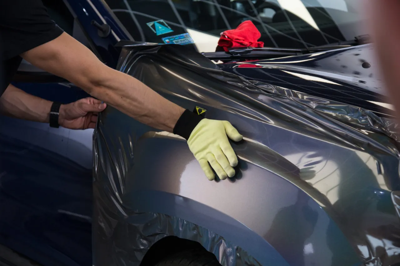 folia monomeryczna vs polimerowa porównanie wizualne