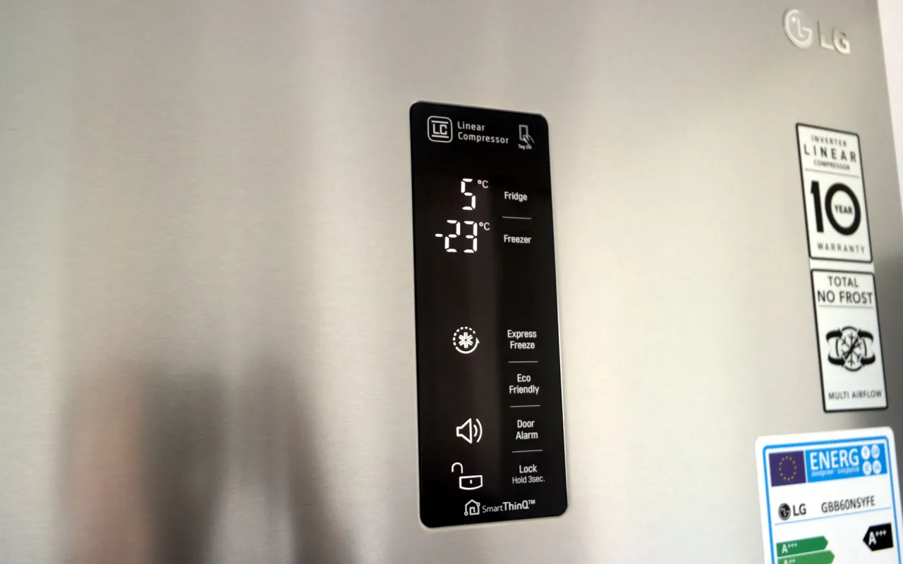 panel sterowania lodówki LG przyciski