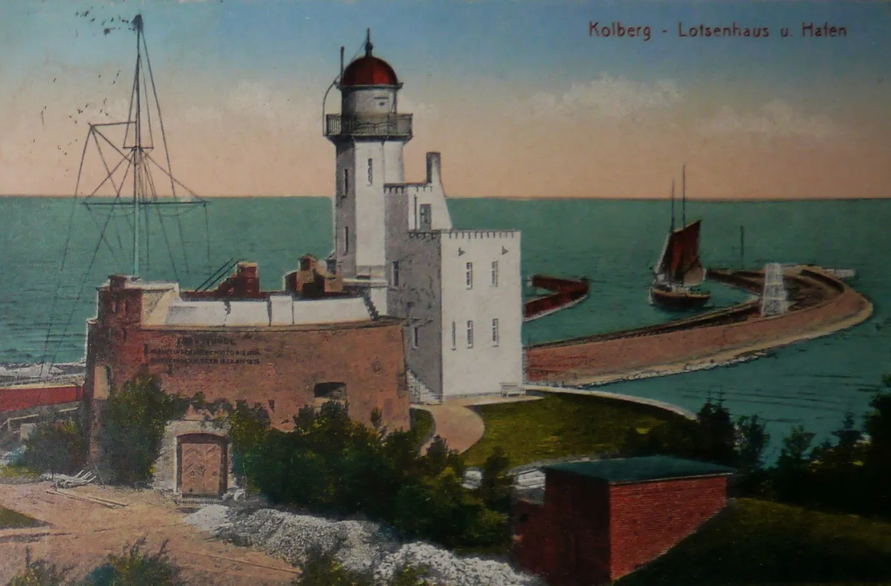 Latarnia morska Kołobrzeg historia