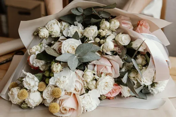 Kwiaty symbolika rocznic ślubu