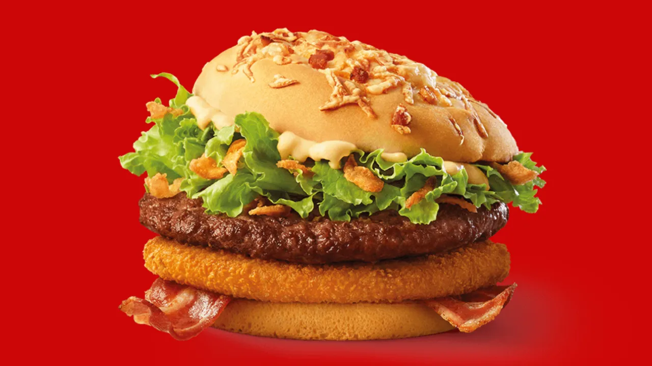 McDonald's kolejka Burger Drwala social media