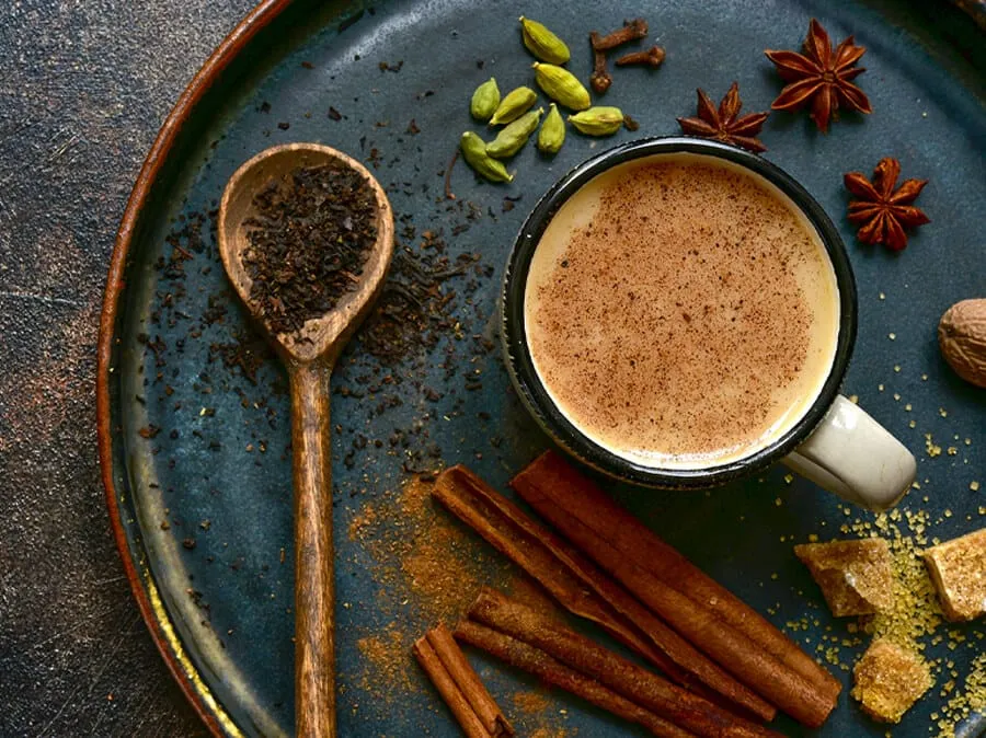 r&oacute;żne formy masala chai